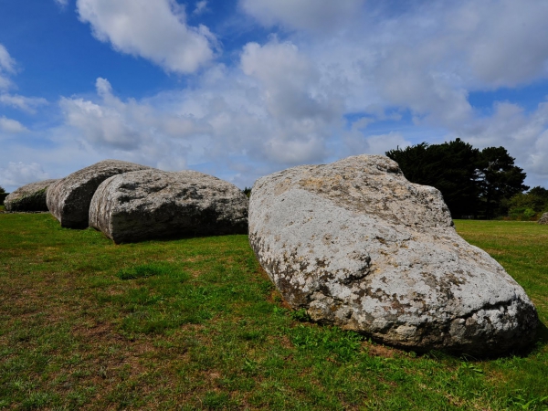 Grand Menhir von Locmariaquer - in vier Teile verbrochen<br />Gesamtgewicht 300 Tonnen!